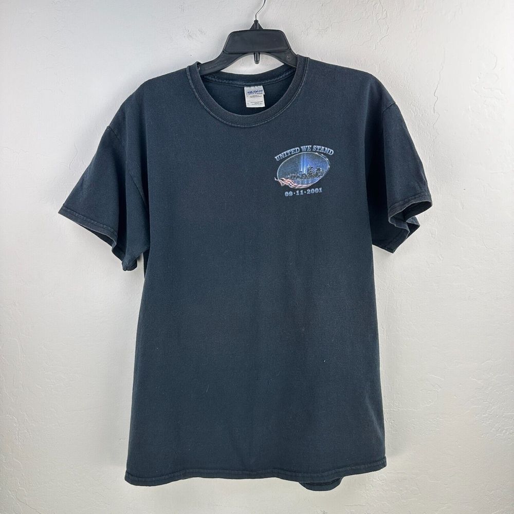 Vintage Gildan Tshirt Men L Black‎ Blue United We Stand USA 9/11 USA Freedom
